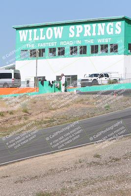 media/Apr-20-2025-AHRMA (Sun) [[393a79c373]]/Race/Group 11 early race/Turn 4b/